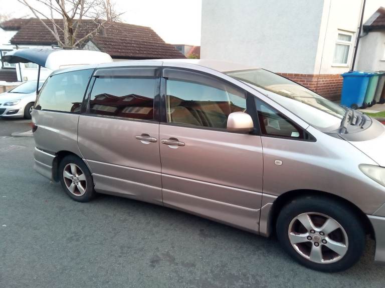 Toyota estima 2003 8 seater