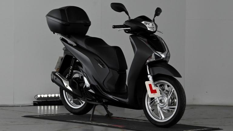 2019 Honda SH125i 125 CVT Euro 4 Scooter Petrol Automatic