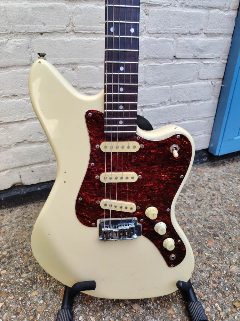Hohner professional JT-60 Jazzmaster type guitar. With ATN circuit