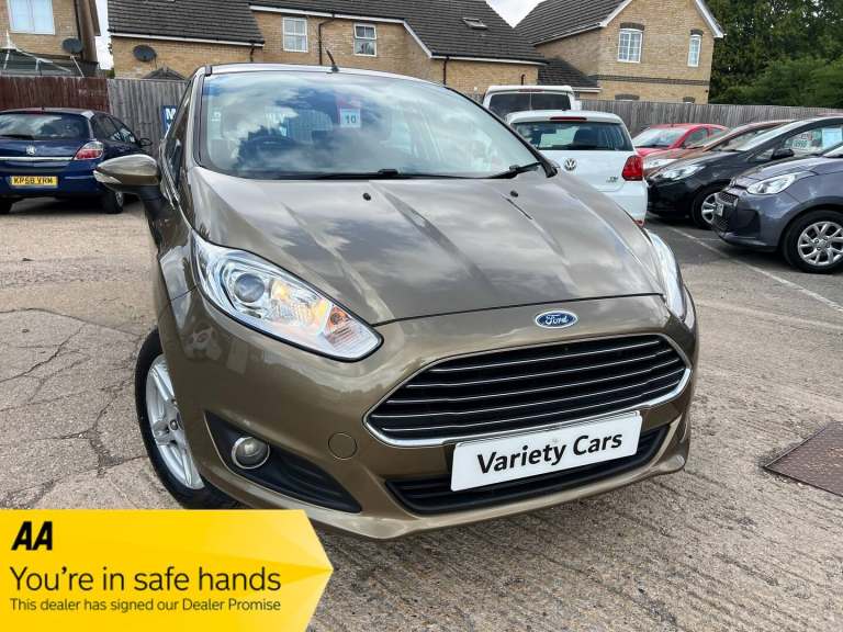 2013 Ford Fiesta 1.6 Zetec 5dr Powershift HATCHBACK Petrol Automatic