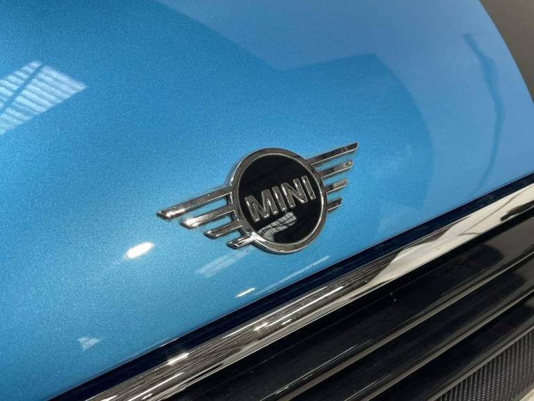 2018 MINI Convertible 1.5 Cooper Convertible 2dr Petrol Steptronic Euro 6 (s/s) (136 ps) Converti...