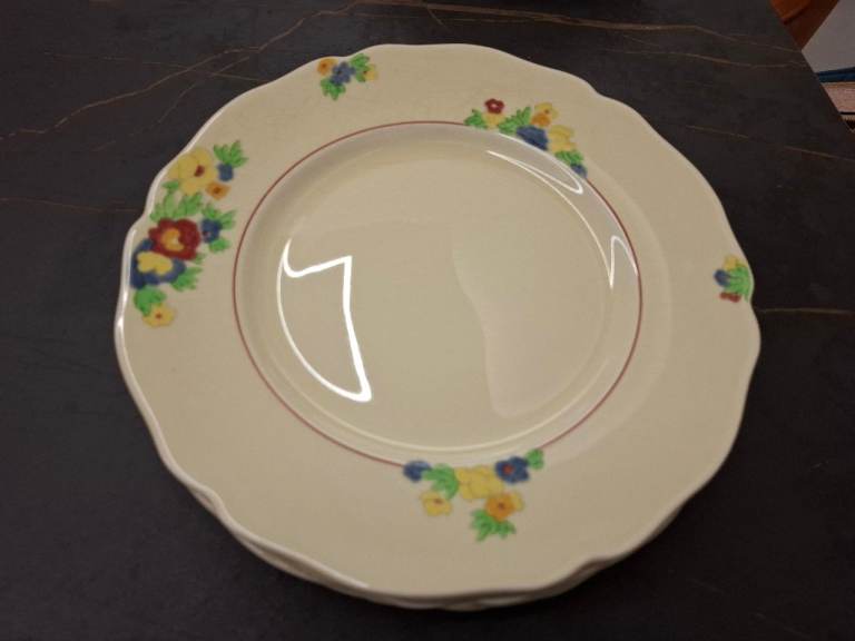 Royal Doulton Minden D5334 dinner set