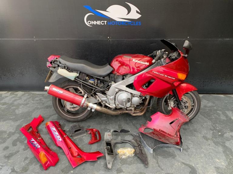 KAWASAKI ZZR 600 1990 PROJECT BIKE HPI CLEAR
