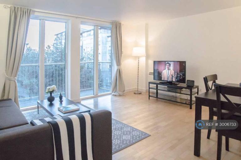 1 bedroom flat in Beech Court, London, W9 (1 bed) (#3006733)