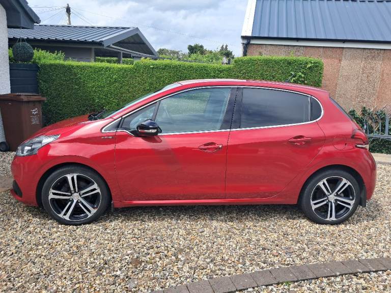 Peugeot, 208, Hatchback, 2015, Manual, 1560 (cc), 5 doors