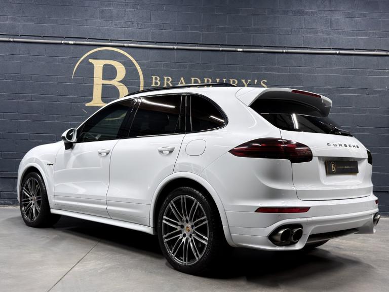PORSCHE CAYENNE 3.0 V6 E-Hybrid S Platinum Edition 2017