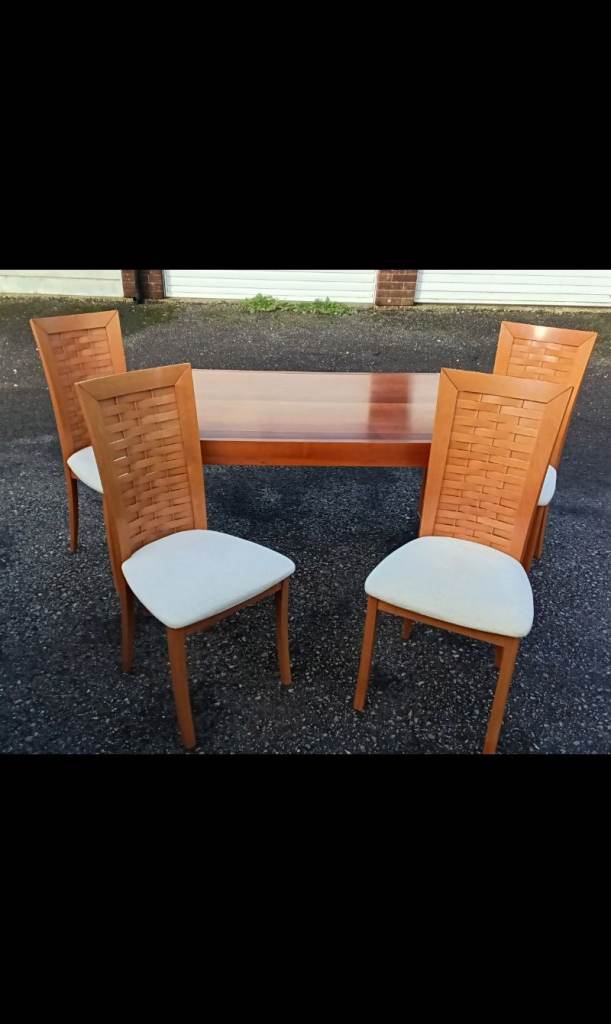 Extending Dining Table and 4 chairs by CALLIGARIS... EXPENSIVE!!