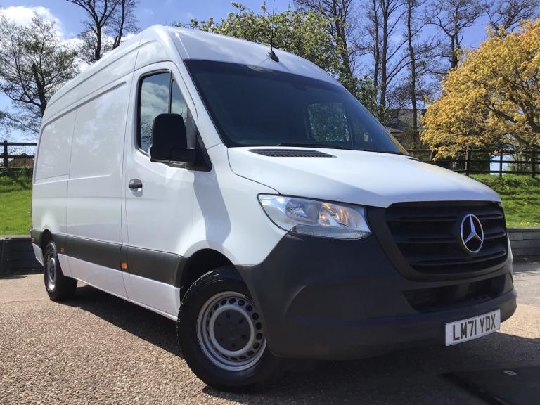 2022 Mercedes-Benz Sprinter 3.5t H2 Progressive Van PANEL VAN Diesel Manual