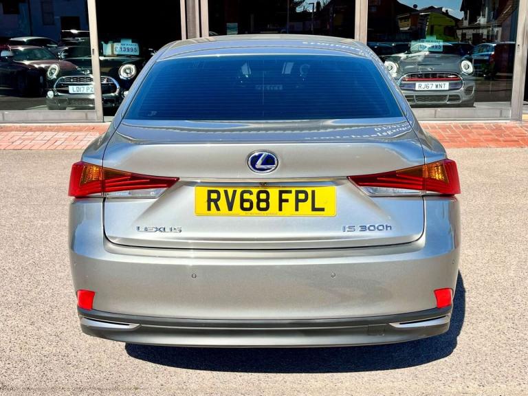 2018 Lexus IS 300h Advance 4dr CVT Auto SALOON PETROL/ELECTRIC Automatic
