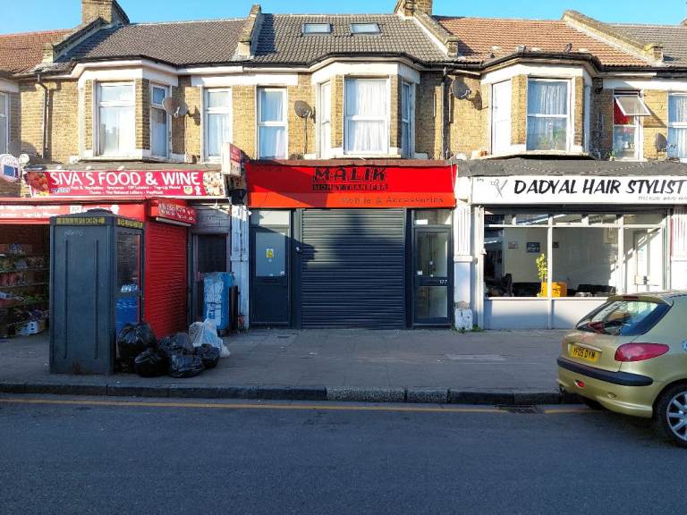 SHOP TO LET UPTON PARK LONDON E13