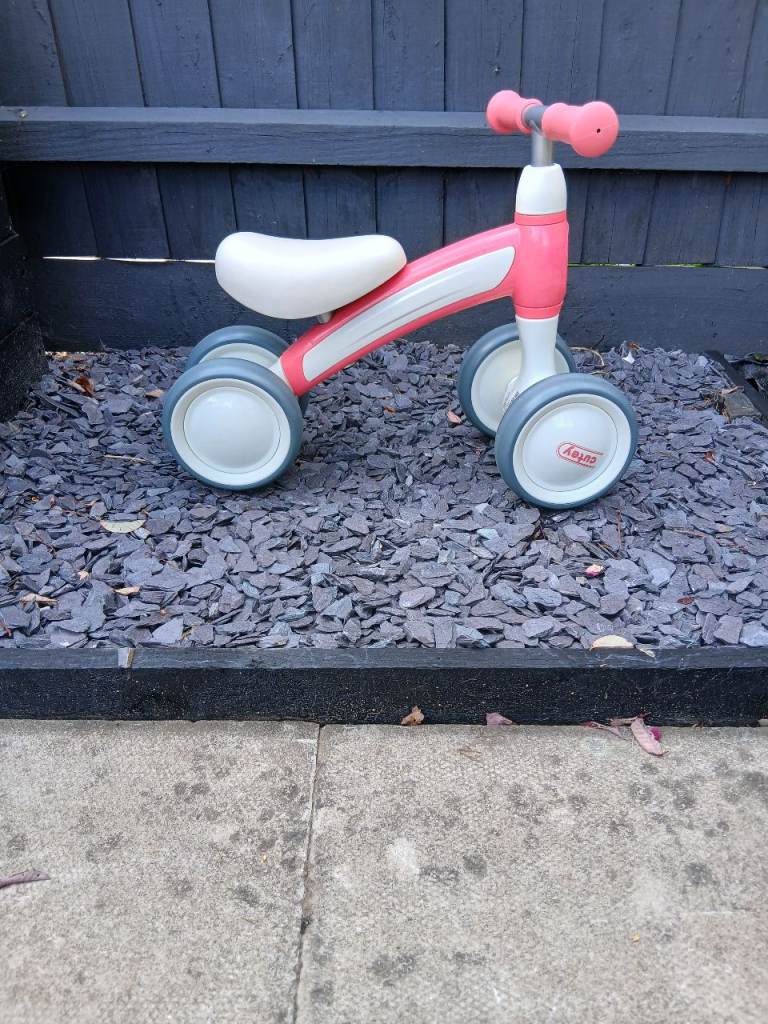 Qplay Cutey Pink Baby Balance Bike – Good Condition