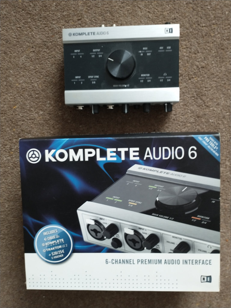 KOMPLETE AUDIO 6 - Native Instruments. Music creation equipment with manual & 3 discs. New cond.