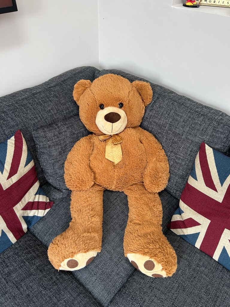 Giant soft brown teddy bear plush toy