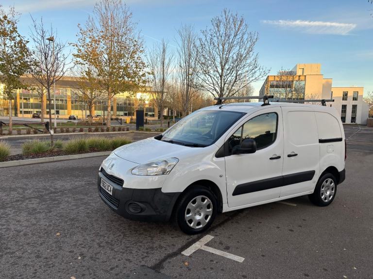 2012 Peugeot Partner*Berlingo*NO VAT*NEW MOT*CLEAN AND TIDY*