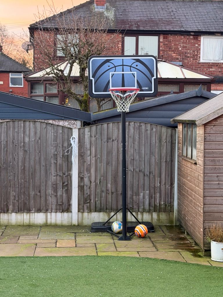 lifetime adjustable baketball hoop rrp £150