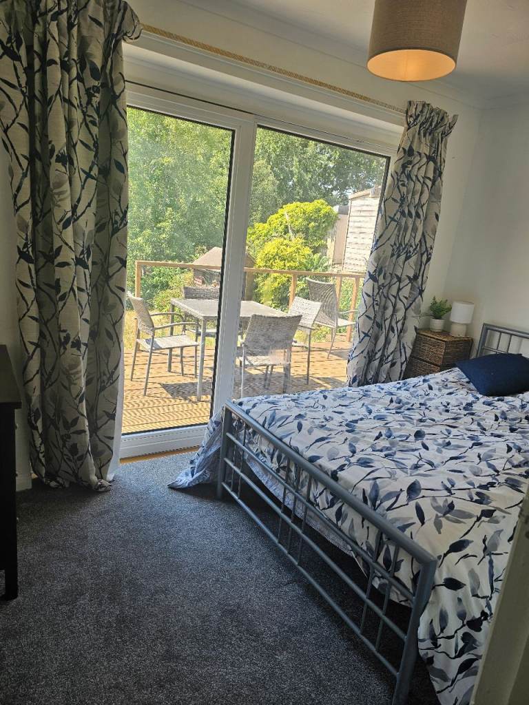 Two double rooms haymoor road parkstone