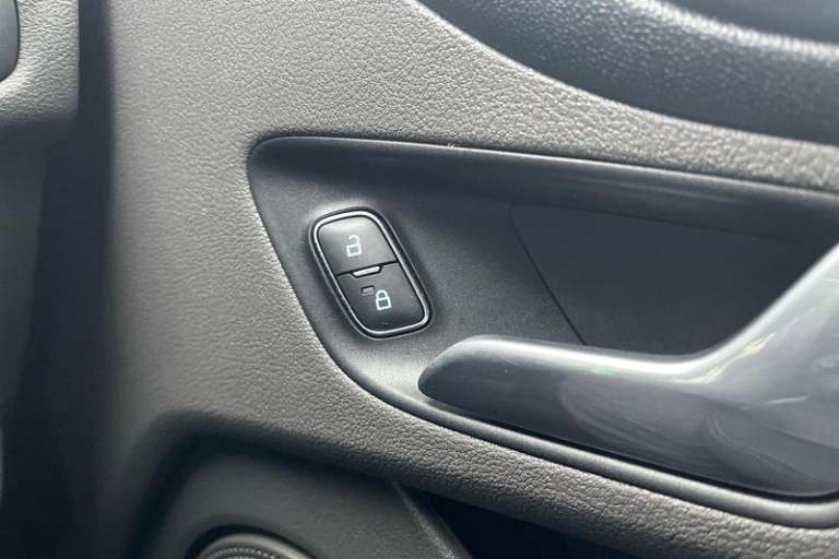 2022 Ford Transit Custom 320 Limited L1 SWB Double Cab In Van FWD 2.0 EcoBlue 130ps Low Roof, CRU...