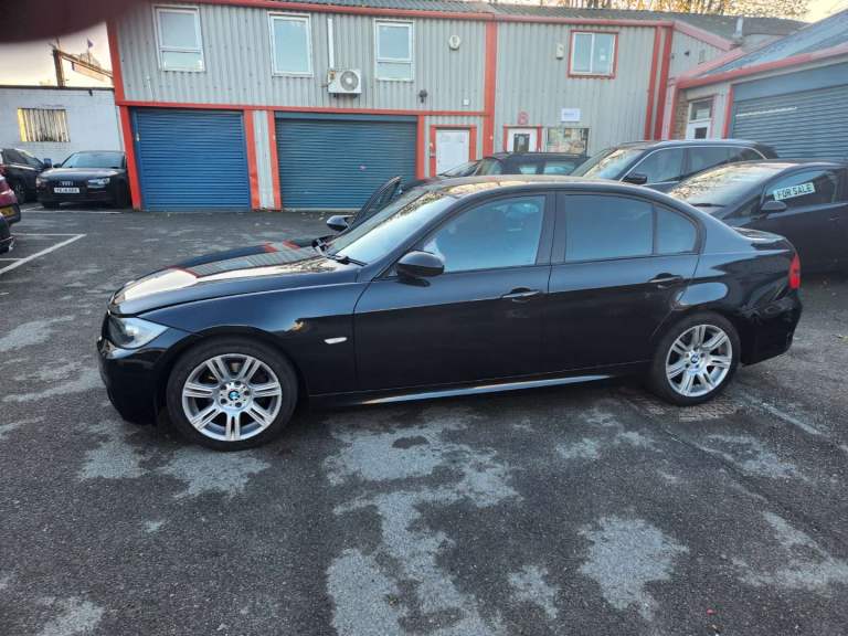 BMW, 3 SERIES, Saloon, 2006, Manual, 1995 (cc), 4 doors