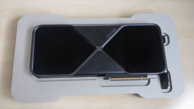 NVIDIA RTX 5090 32GB Founder edition like new