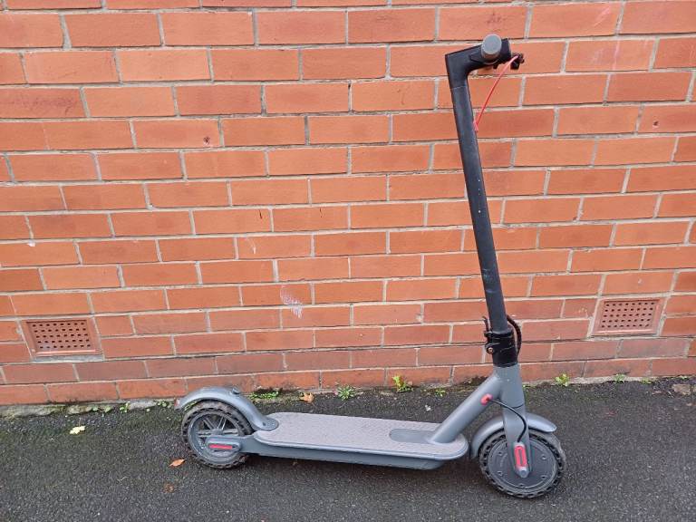 Xiaomi Mi XL Electric Scooter 350W Adult Folding E-Scooter battery 10.5AH , With Charger