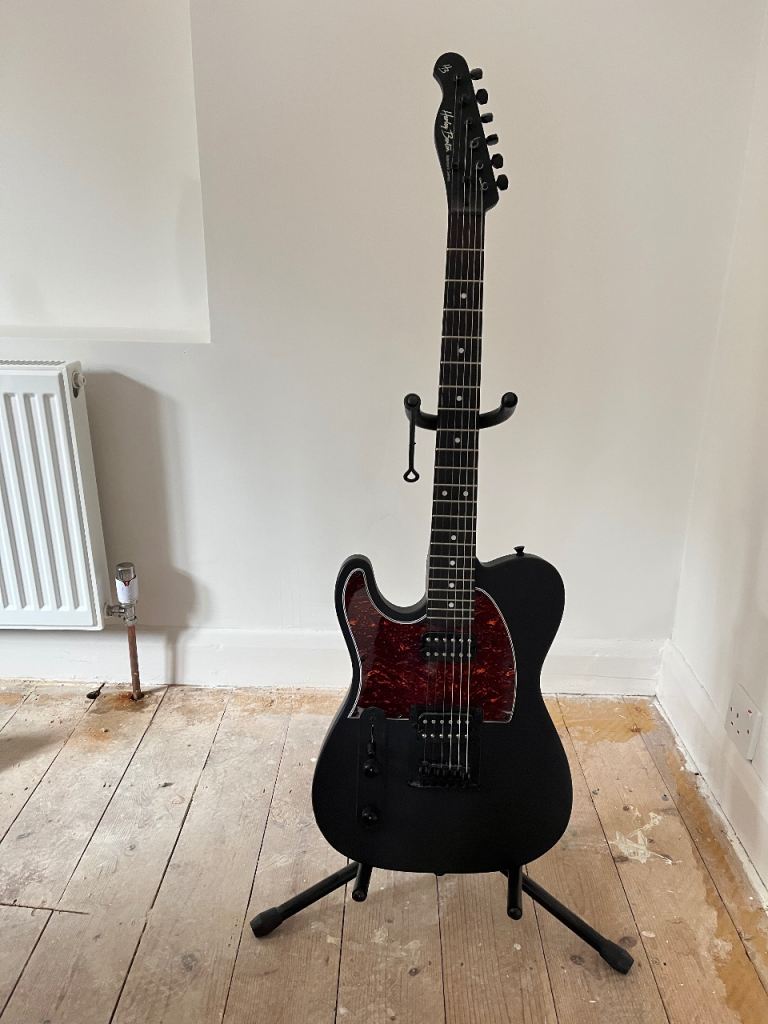 Left handed electric guitar