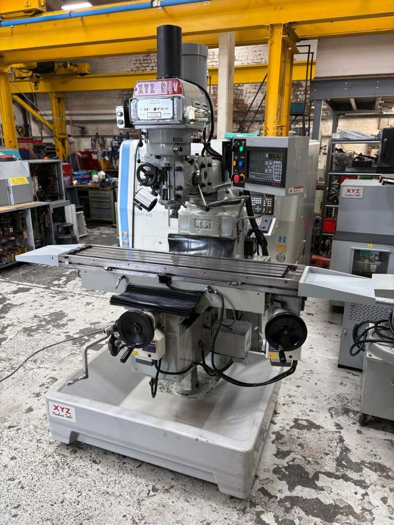 XYZ SLV HEAVY DUTY MANUAL TURRET MILLING MACHINE