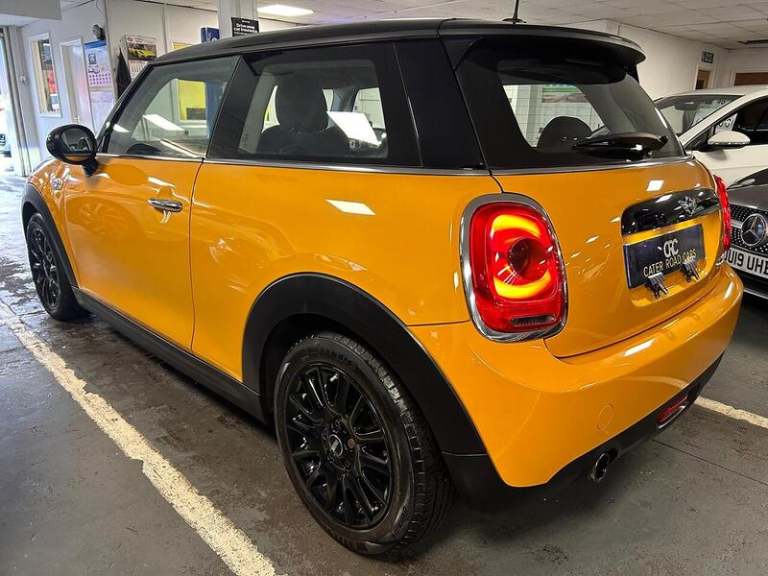 2017 MINI Hatch 1.5 Cooper Hatchback 3dr Petrol Manual Euro 6 (s/s) (136 ps) Hatchback Petrol Manual