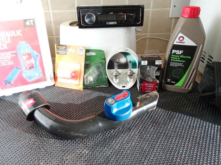 Various car accessories 