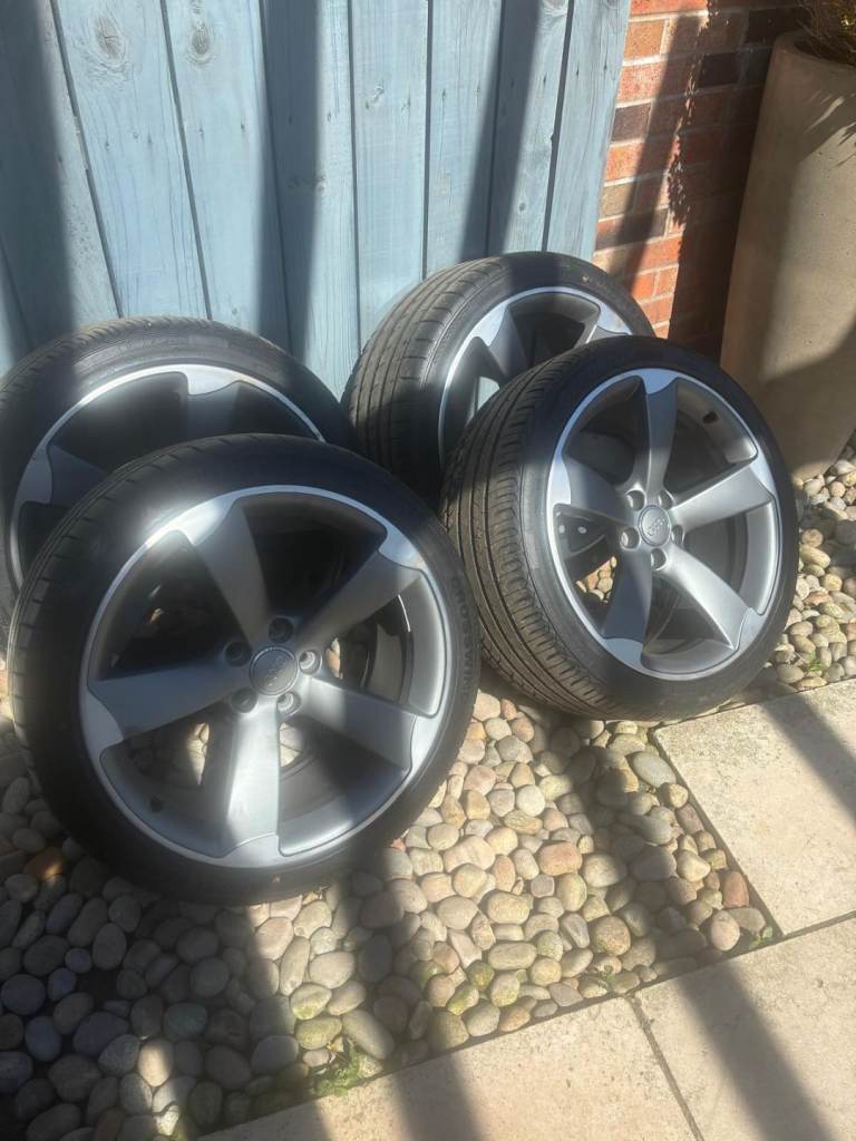 19" TTRS wheels with good tyres