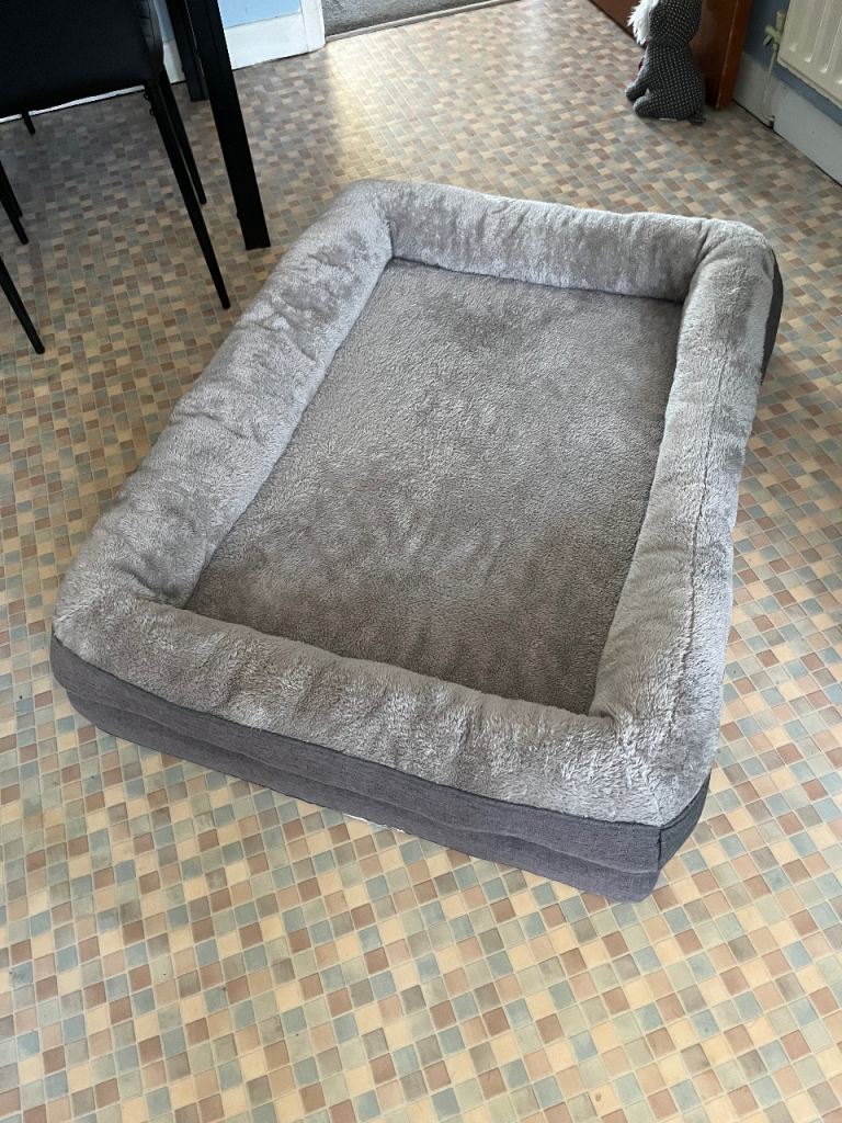 Large dog bed 