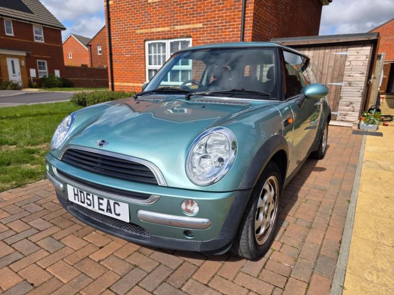 Mini, HATCHBACK, Hatchback, 2002, Manual, 1598 (cc), 3 doors