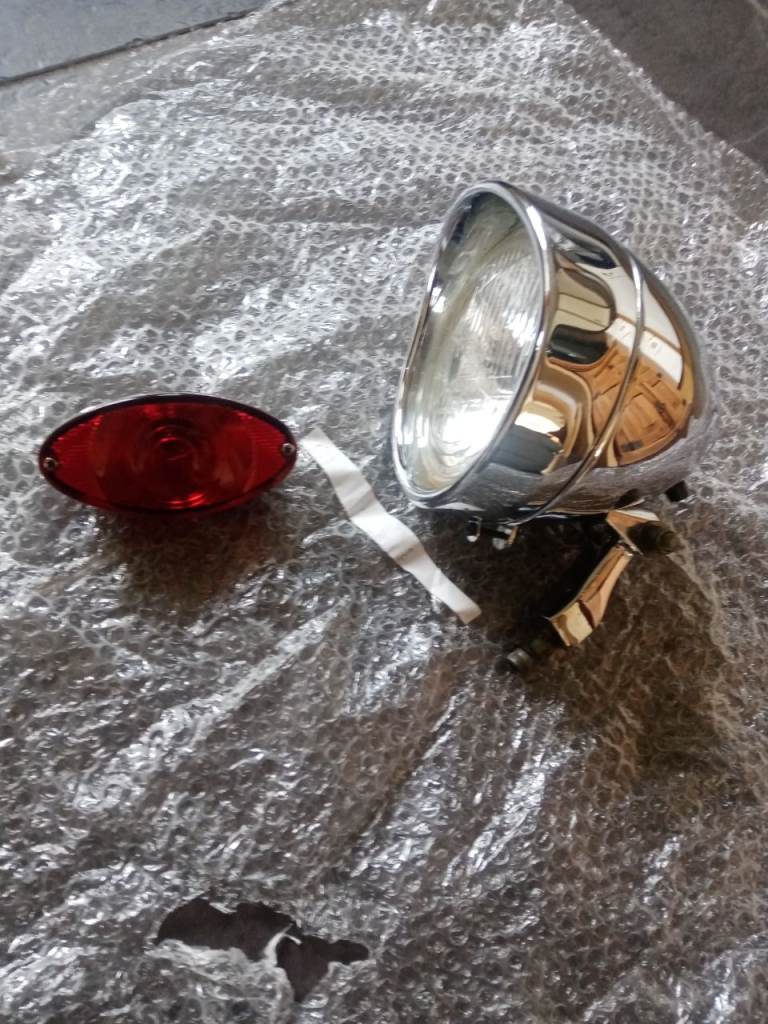  HARLEY DAVIDSON METAL CONSTRUCTION CUSTOM LIGHT.  