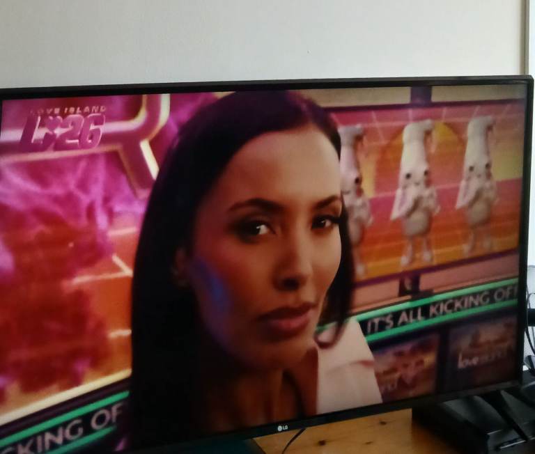 LG TV 43 inches 