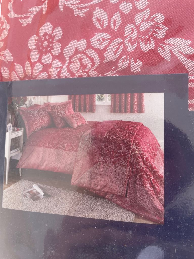 Ponden Home Single Duvet Set – Jacquard Quality