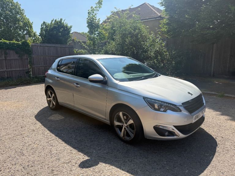 Peugeot, 308, Hatchback, 2015, Semi-Auto, 1199 (cc), 5 doors