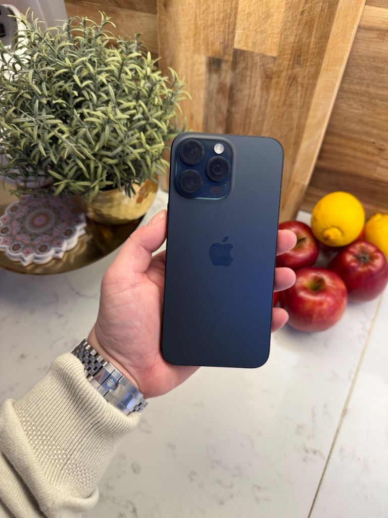 iPhone 15 Pro Max 256gb Blue Unlocked