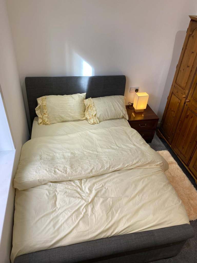 Fully furnished double room for female or couple