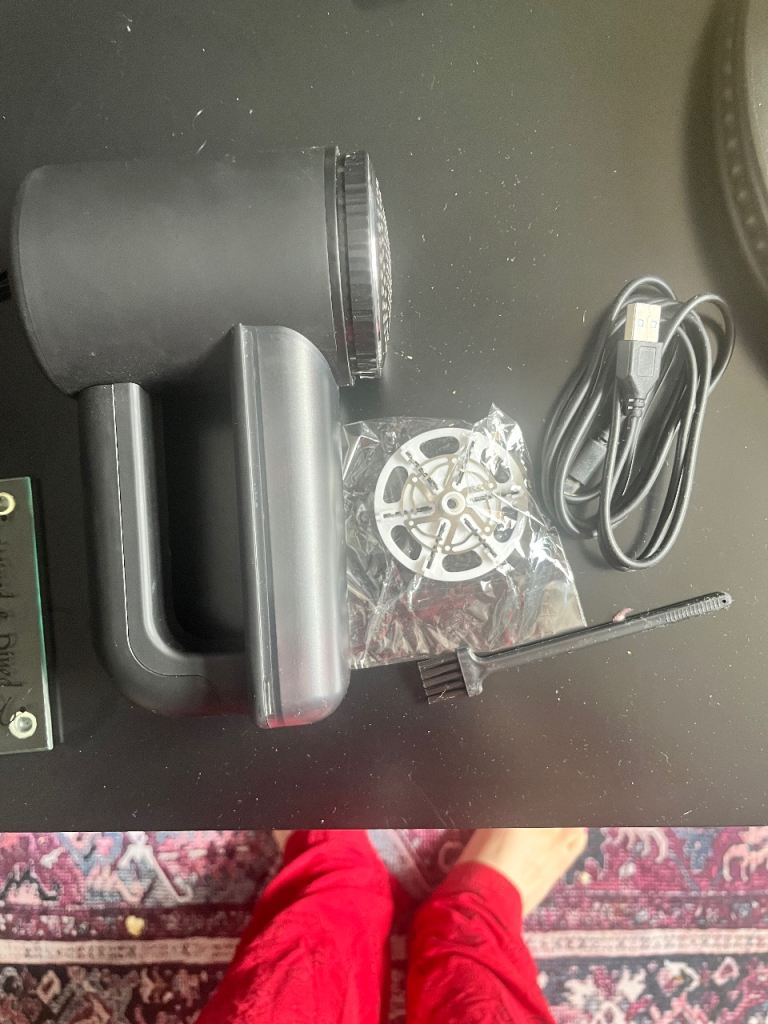 Fabric Shaver/Lint Remover – Black, As Good As New