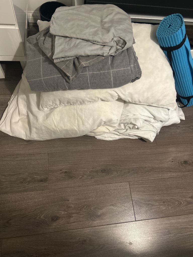 Duvets sheets pillow and yoga mat free to collect, used ?good for animals 