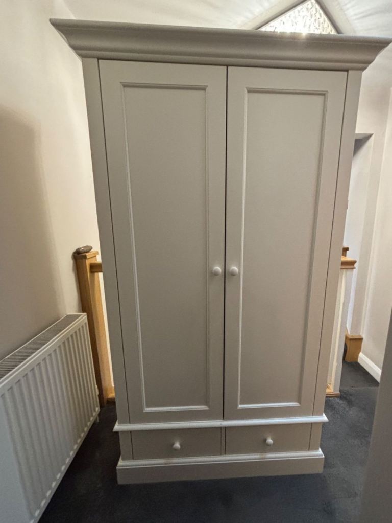 Little white company children’s wardrobe