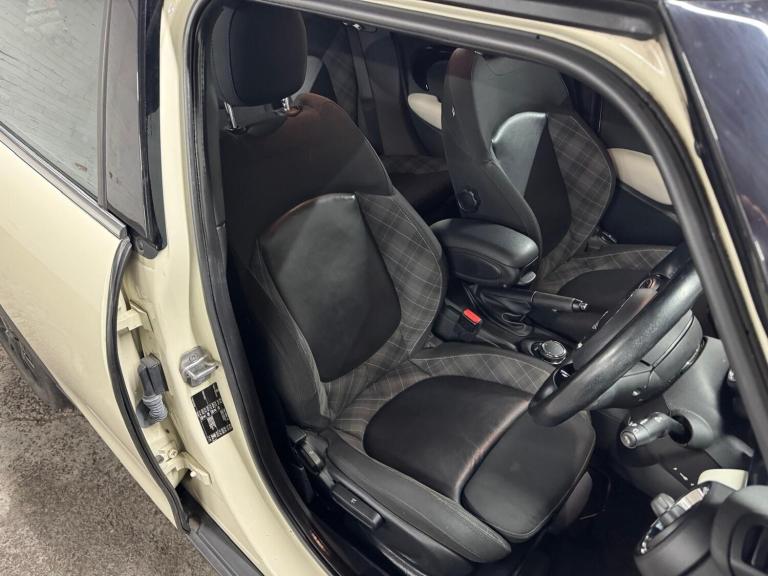 2015 MINI Hatch 1.5 Cooper 5dr HATCHBACK PETROL Manual