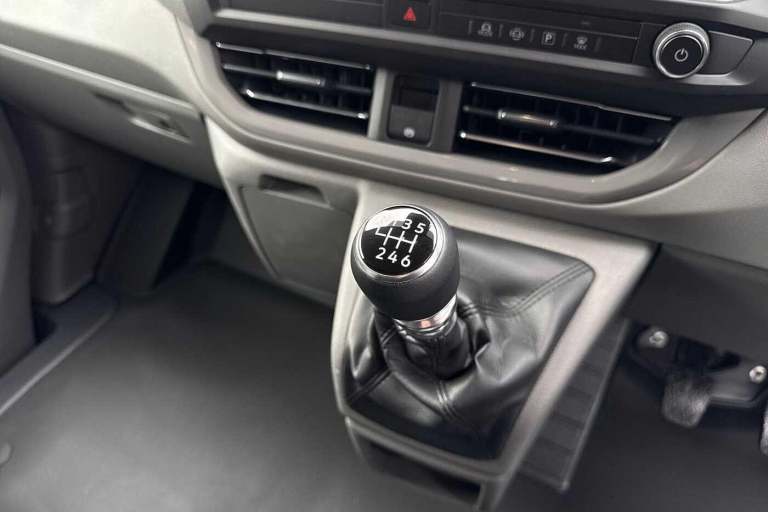 2025 Volkswagen Transporter 2.0 TDI 110 Commerce Pro Van-2 Seats Van DIESEL Manual