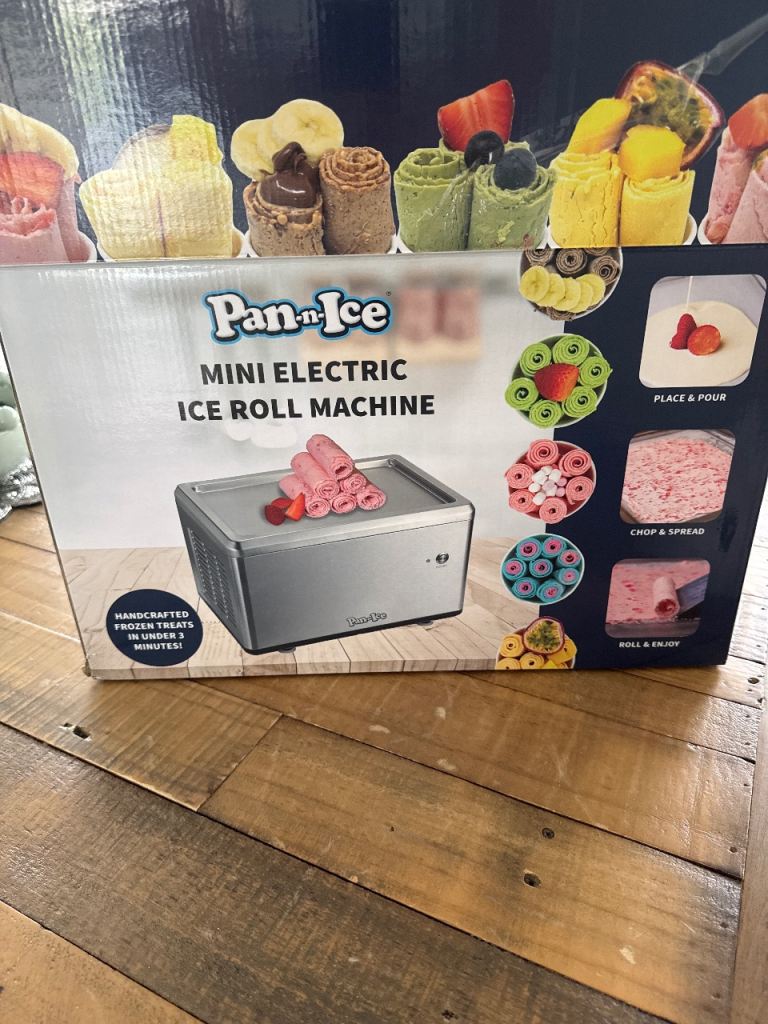 Mini electric ice cream roll machine 