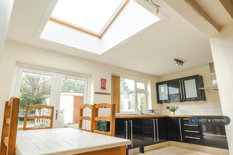 6 bedroom house in Mackie Road, Filton, Bristol, BS34 (6 bed) (#2719793)