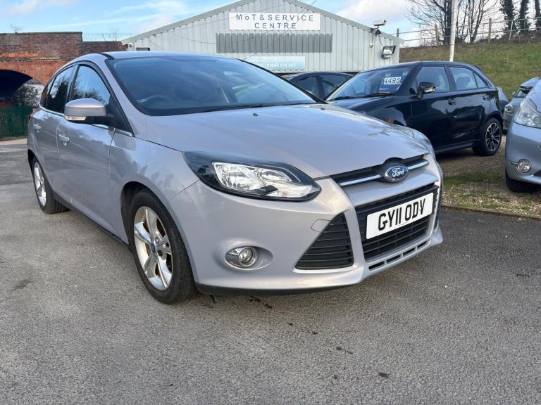 2011 Ford Focus 1.6 Zetec Hatchback 5dr Petrol Manual Euro 5 (125 ps) Petrol