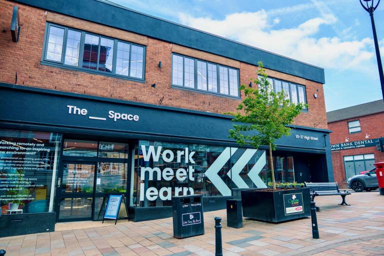 Congleton - CW12 1AX \ Office Space for Rent with 2 Desks