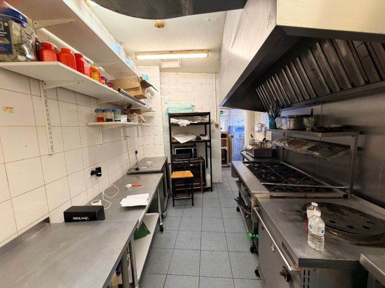 Takeaway Fast Food Shop Business For Sale - Prime Location - Cheap Rent - Free Parking