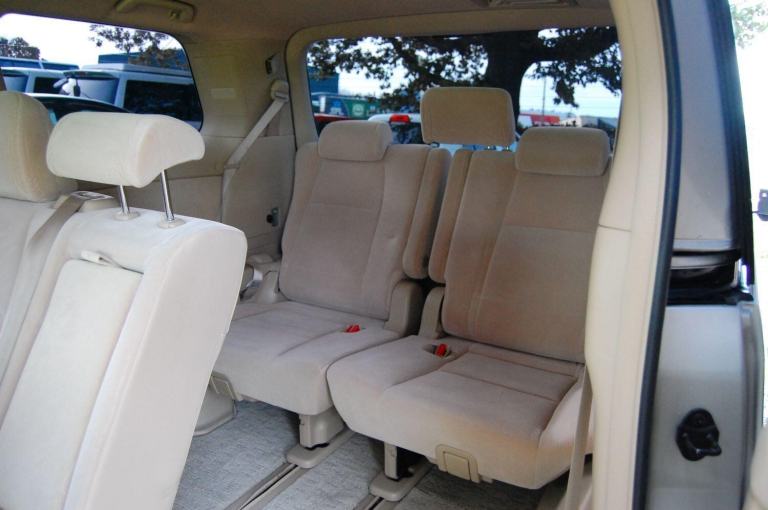 TOYOTA ALPHARD 240X Silver Auto Petrol 2009