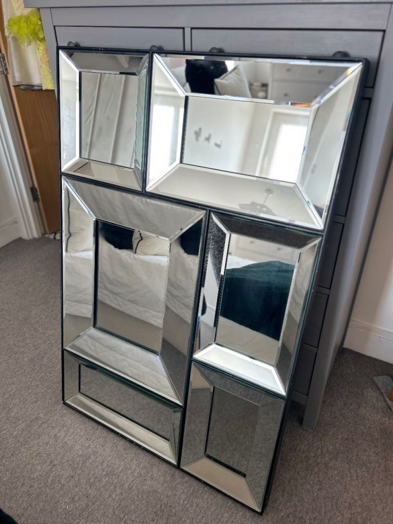 image for Wall mirror 