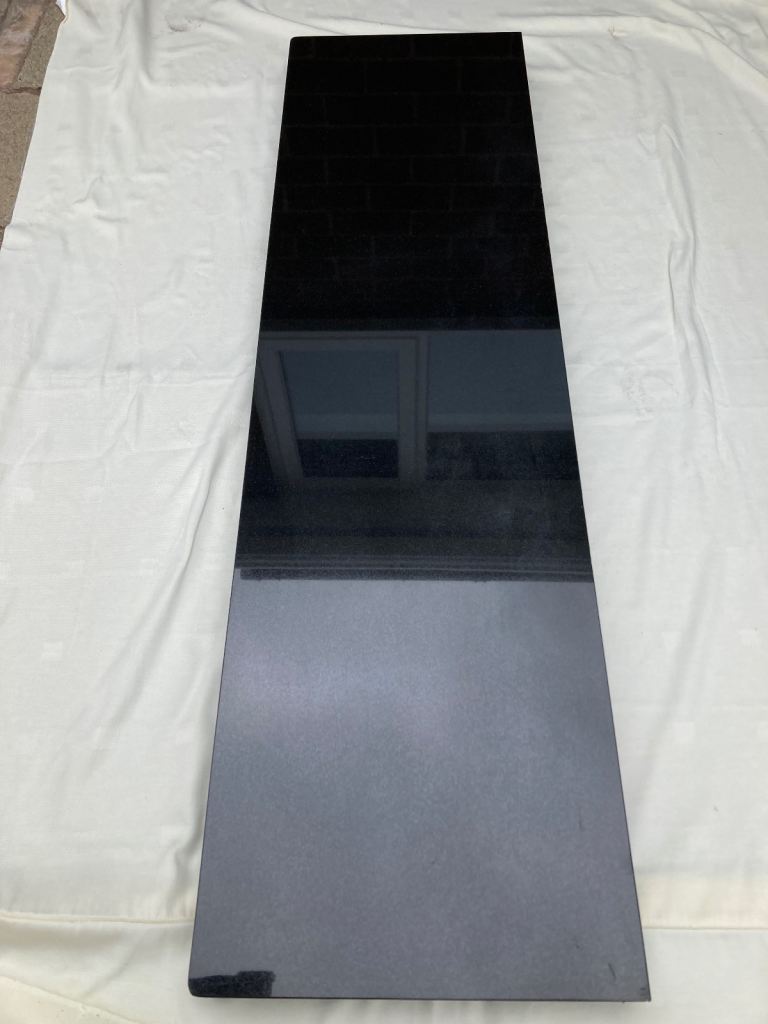 Good Condition Black Fireplace Hearth - Solid Material